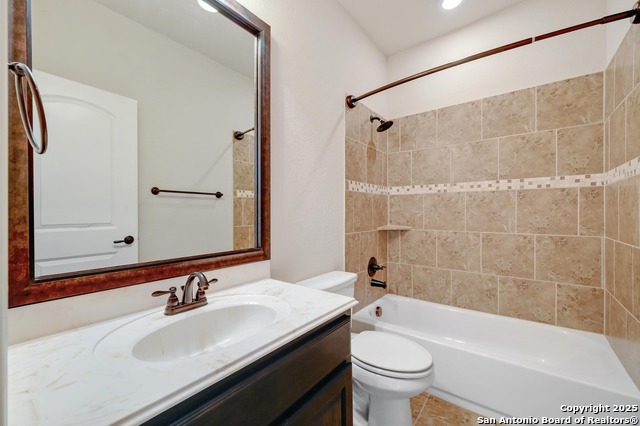 Listing photo id 29 for 25126 Estancia