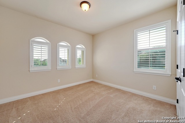 Listing photo id 30 for 25126 Estancia