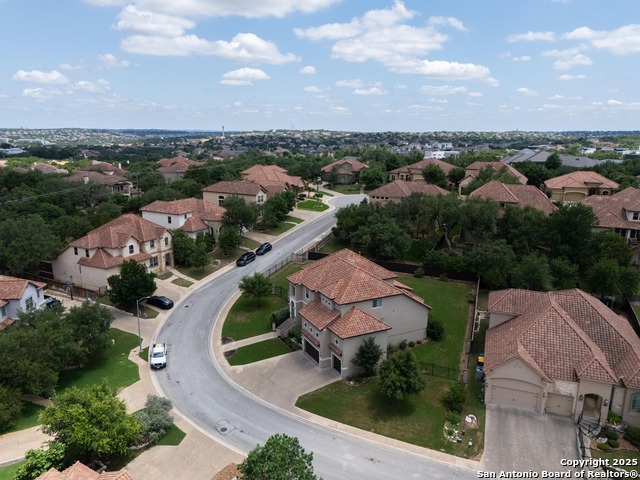 Listing photo id 37 for 25126 Estancia