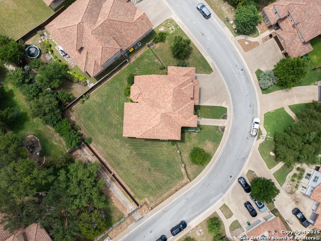 Listing photo id 40 for 25126 Estancia