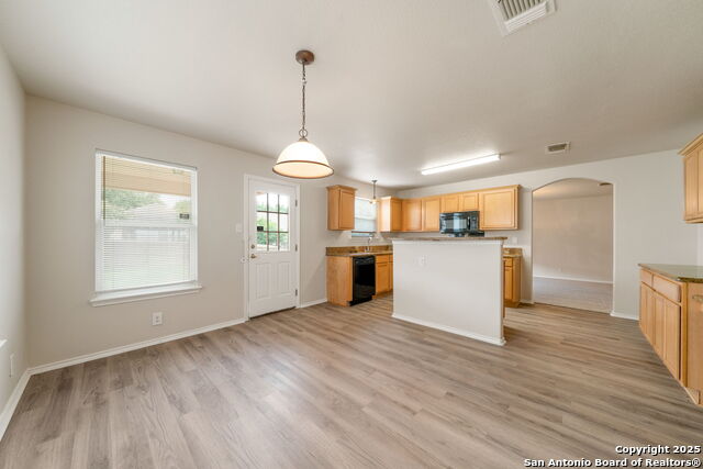 Listing photo id 13 for 6622 Carlsbad Rio