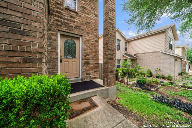 Listing photo id 2 for 6622 Carlsbad Rio