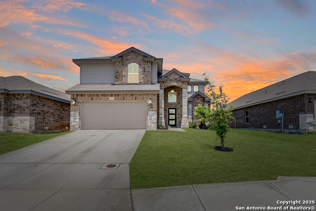 Listing photo id 1 for 7417 Cheyne Walk