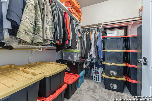 Listing photo id 29 for 7417 Cheyne Walk