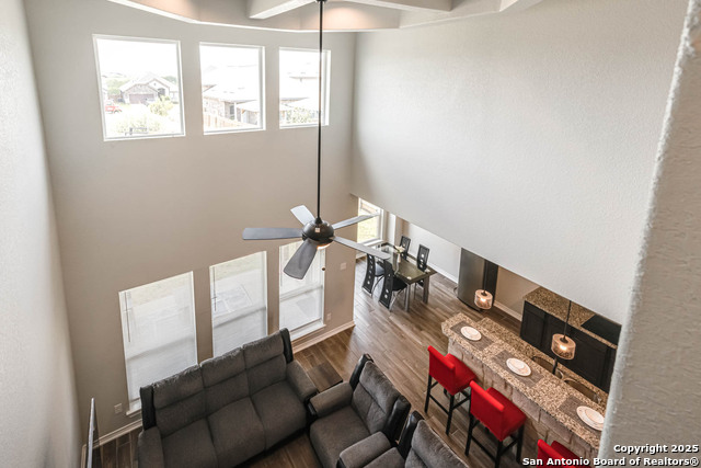 Listing photo id 34 for 7417 Cheyne Walk