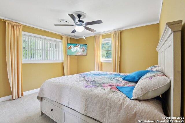 Listing photo id 20 for 2495 Lower Seguin