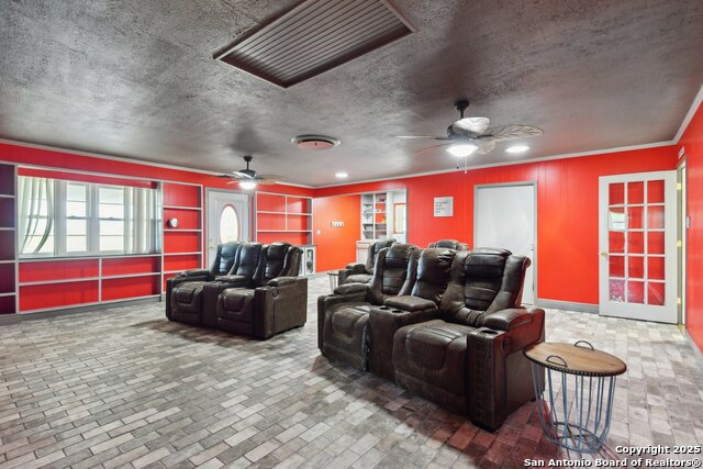 Listing photo id 2 for 2495 Lower Seguin