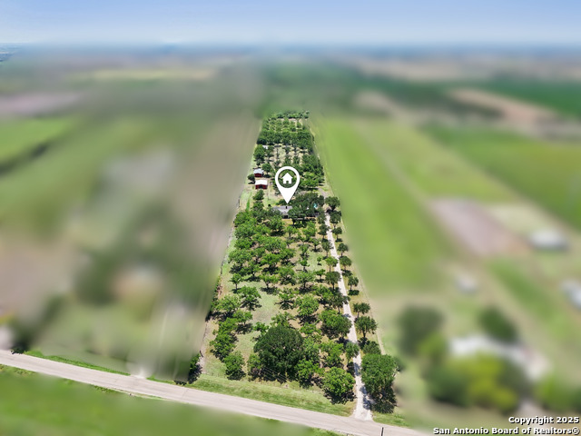 Listing photo id 42 for 2495 Lower Seguin