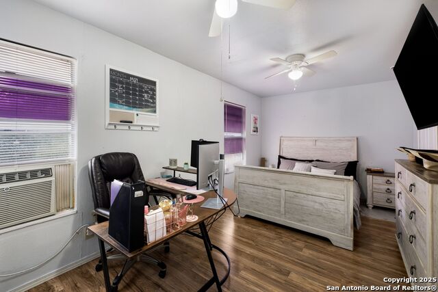 Listing photo id 11 for 1021 Madrid St