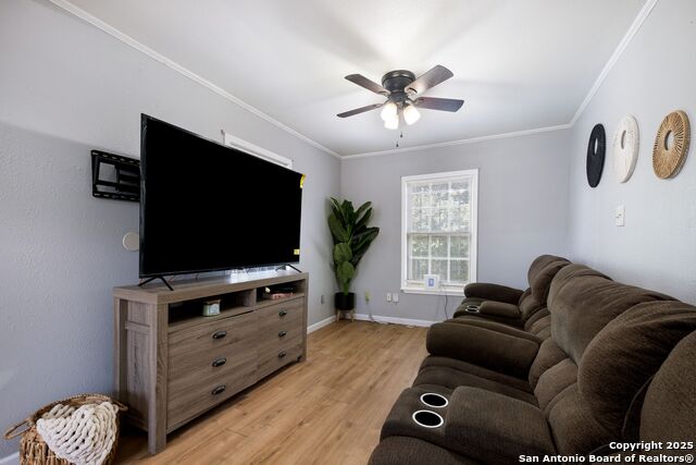 Listing photo id 1 for 1021 Madrid St