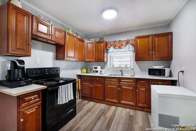 Listing photo id 7 for 1021 Madrid St