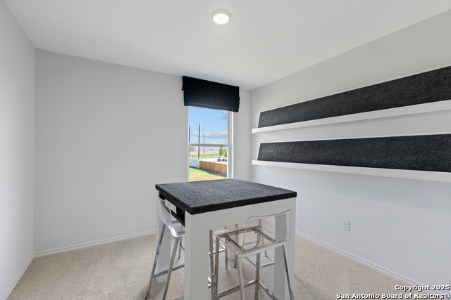 Image 2 of 31 For 847 Bluegrass Point