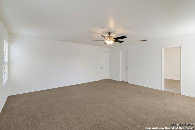 Listing photo id 12 for 9423 Maraval Creek