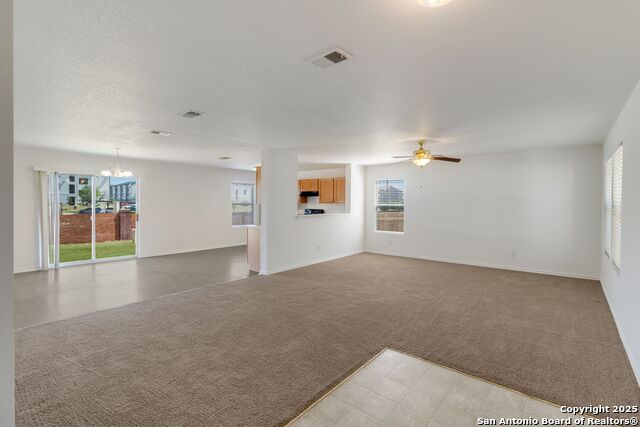 Listing photo id 3 for 9423 Maraval Creek