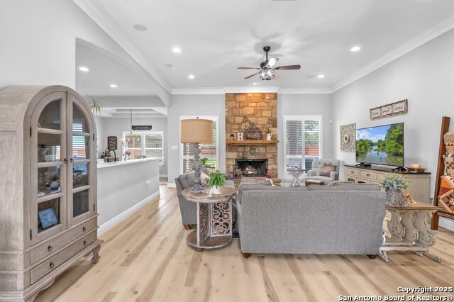 Listing photo id 8 for 1216 Windy Dawn