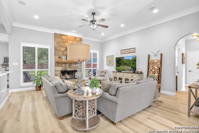 Listing photo id 9 for 1216 Windy Dawn