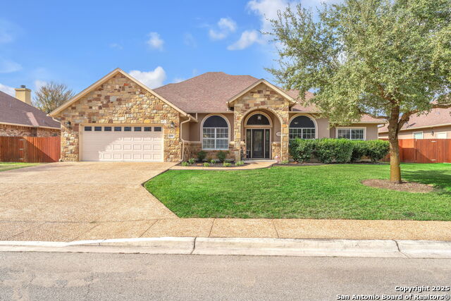 Listing photo id 1 for 1216 Windy Dawn