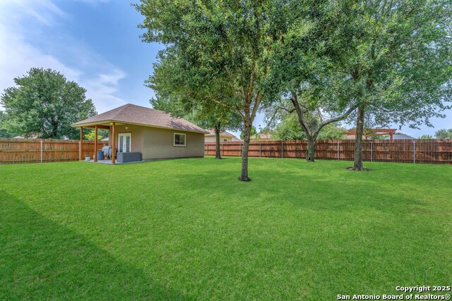 Listing photo id 40 for 1216 Windy Dawn