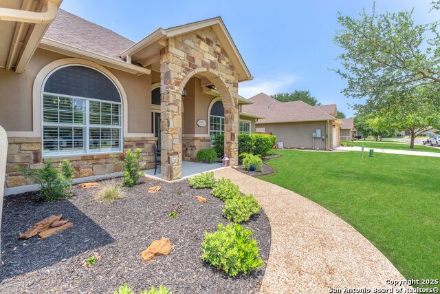 Listing photo id 4 for 1216 Windy Dawn