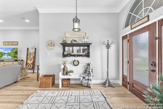 Listing photo id 7 for 1216 Windy Dawn
