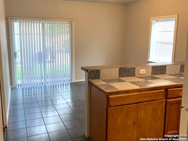 Image 16 of 18 For 2313 Fresno  