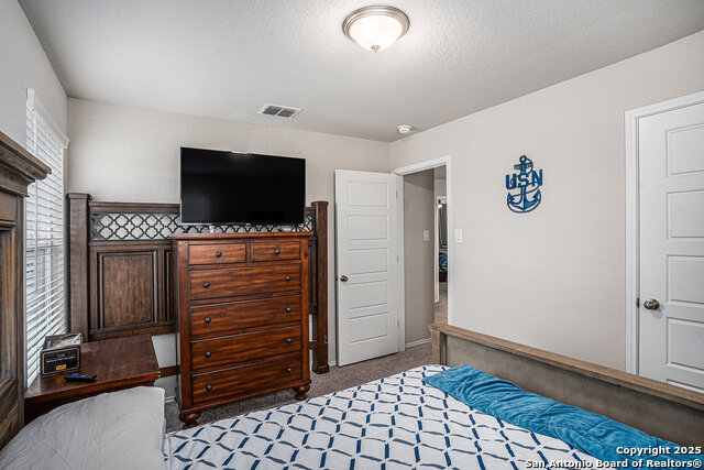 Listing photo id 27 for 7129 Pisces