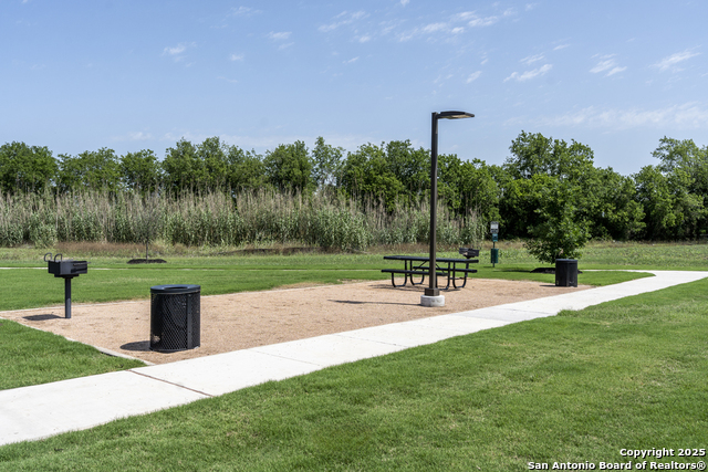 Image 6 of 8 For 4141 Woodside Dr