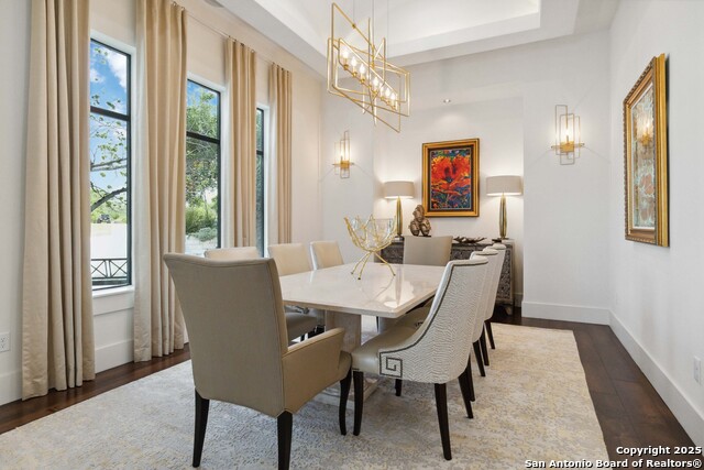 Listing photo id 16 for 23510 Avila