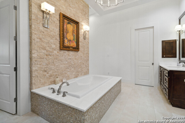 Listing photo id 24 for 23510 Avila