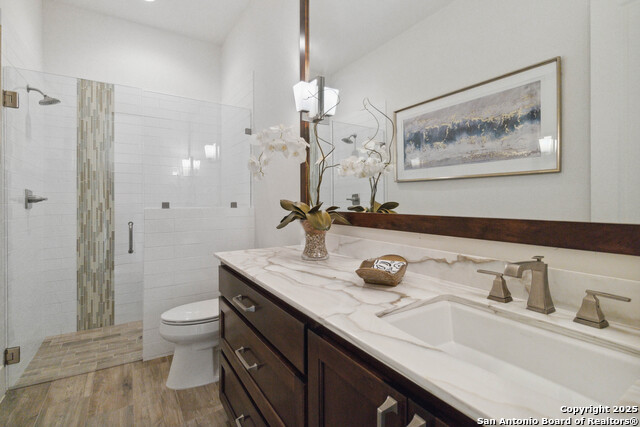 Listing photo id 36 for 23510 Avila