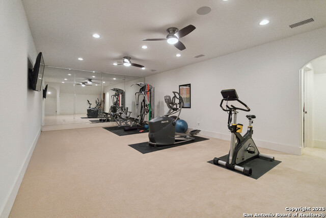 Listing photo id 37 for 23510 Avila