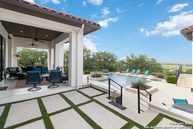 Listing photo id 39 for 23510 Avila