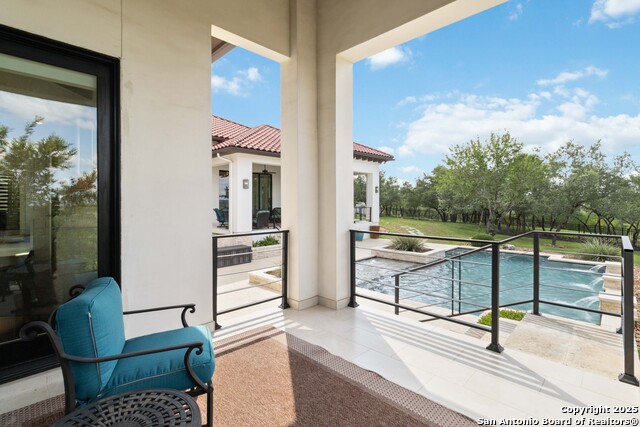 Listing photo id 40 for 23510 Avila