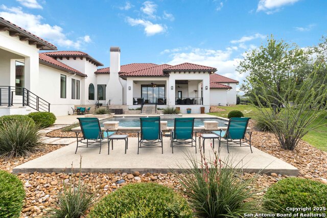 Listing photo id 44 for 23510 Avila