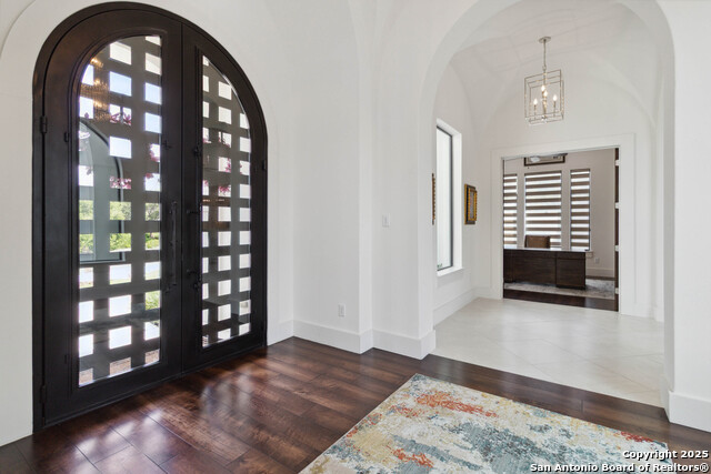 Listing photo id 4 for 23510 Avila