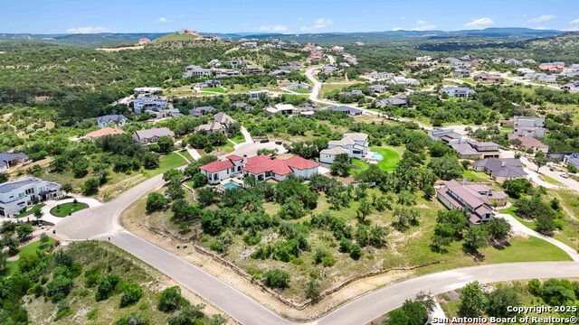 Listing photo id 58 for 23510 Avila