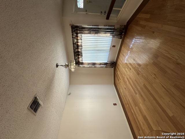 Image 5 of 22 For 5134 Mayspring