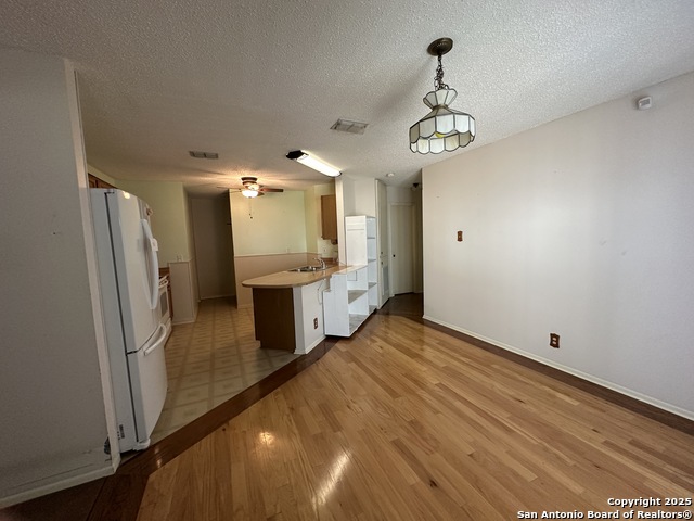 Image 7 of 22 For 5134 Mayspring