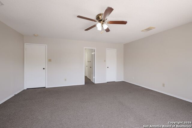Listing photo id 10 for 6647 Beech Trail