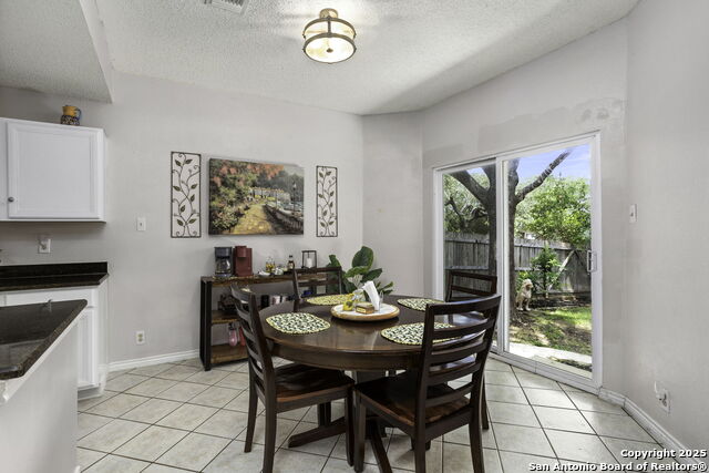 Listing photo id 10 for 2119 Border Mill