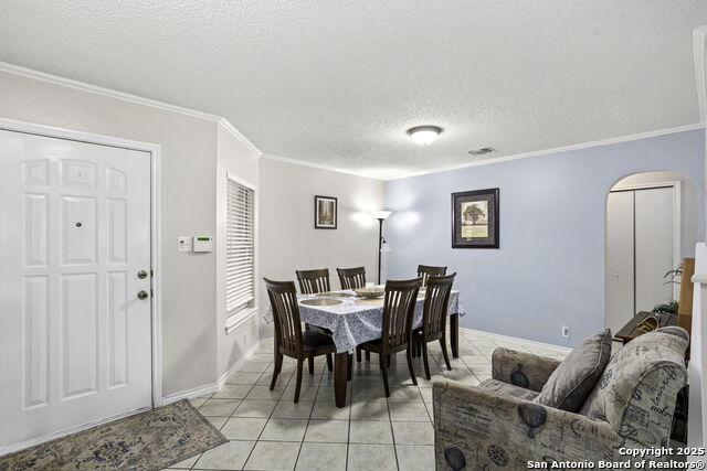 Listing photo id 4 for 2119 Border Mill