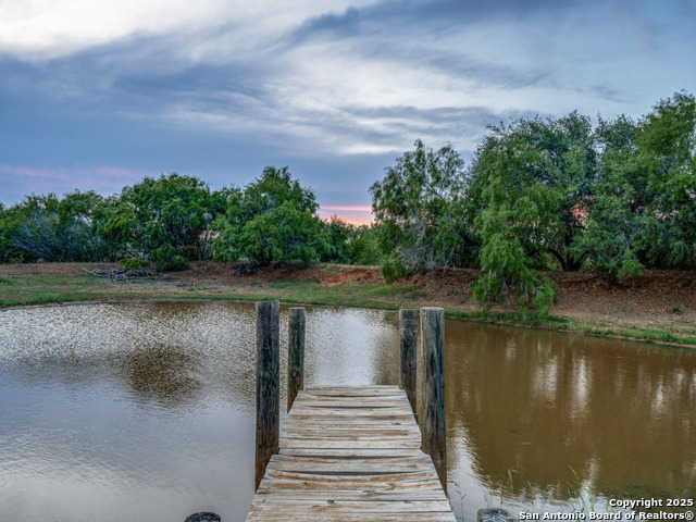 Listing photo id 24 for 2831 County Road 430