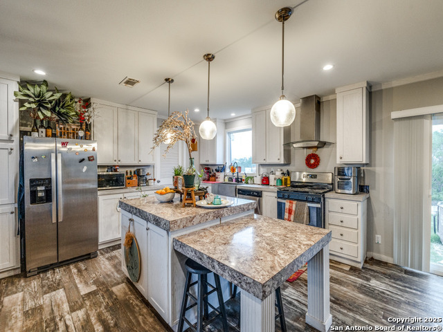 Listing photo id 3 for 2831 County Road 430