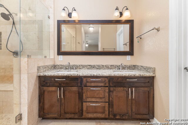 Listing photo id 24 for 22919 Hightop