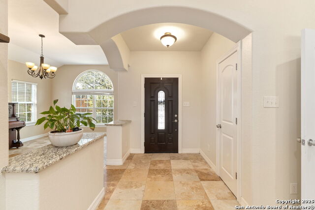 Listing photo id 1 for 22919 Hightop