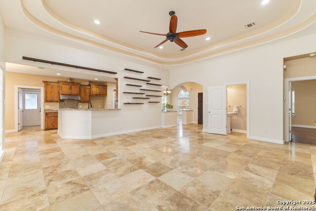 Listing photo id 6 for 22919 Hightop