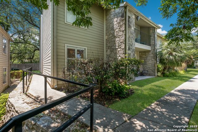 Listing photo id 16 for 551 Terminal Loop D3