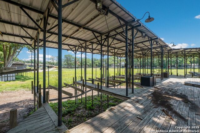 Listing photo id 17 for 551 Terminal Loop D3