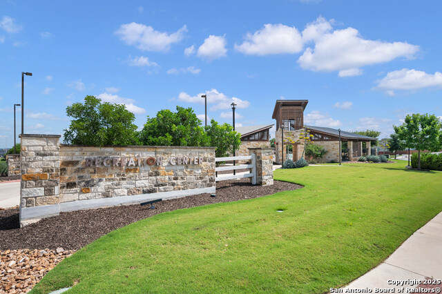 Listing photo id 34 for 1926 Kalli Jo Ln