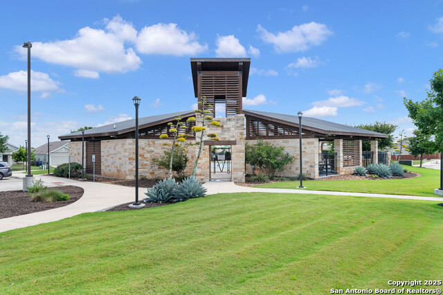 Listing photo id 35 for 1926 Kalli Jo Ln